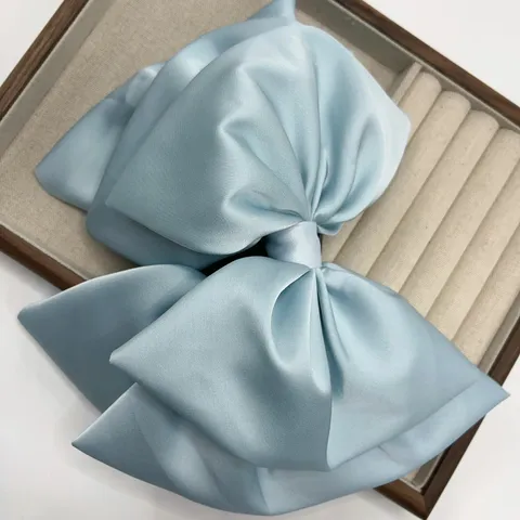 Pince à Cheveux Élégante en Satin Nœud Papillon Grand Support de Queue de Cheval Accessoires de Cheveux pour Femmes Coiffure Quotidienne