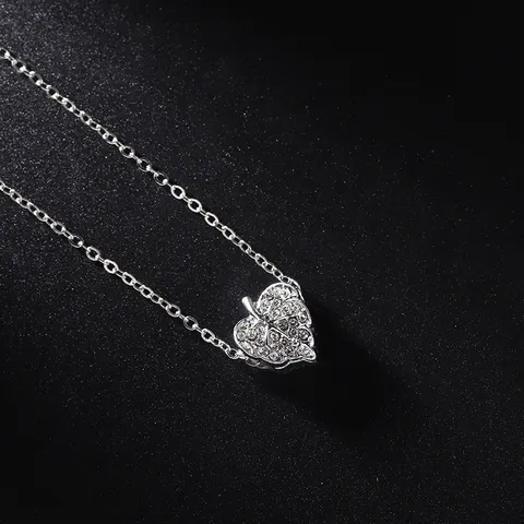 Collana con Ciondolo a Foglia in Lega di Strass in Stile Foresta Romantica Catena di Ferro Galvanizzato che Conserva il Colore per Donna Elegante Regalo di Festival
