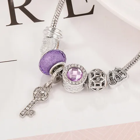 Braccialetto Minimalista in Rame Lega Catena Serpente Con Ciondolo Chiave Amore Cuore Perline Colorate Vetro Cristallo Strass Galvanico Moda Braccialetto per Donna Coppie Gioielli