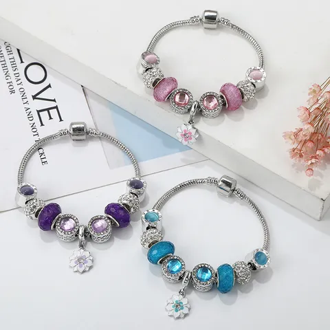 Braccialetto Charm in Lega di Rame di Moda Con Ciondolo a Margherita Strass Perle Artificiali per Ragazze Donne Gioielli