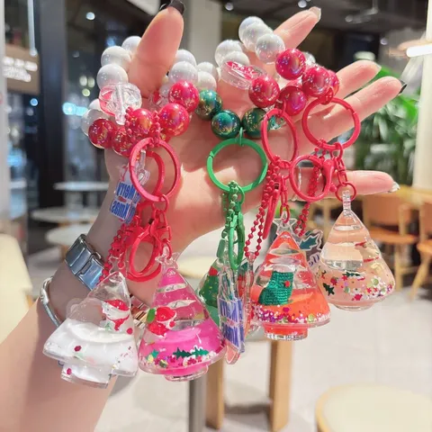 Cute Christmas Tree Quicksand Keychain Cartoon Santa Claus Snowman Reindeer Beaded Acrylic Bag Pendant Car Key Ring Decoration