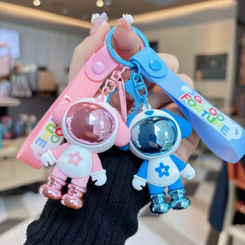 Creative Color Block Star Puppy Astronaut Keychain PVC Cartoon Cute Spaceman Car Keyring Bag Pendant Charm Ornament Gift