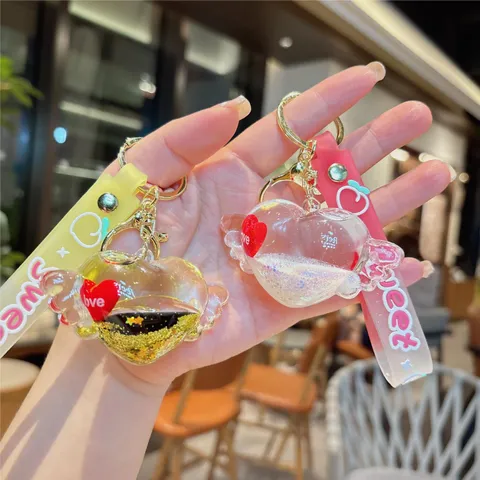 Creative Liquid Quicksand Floating Heart Keychain Angel Wings Glitter Acrylic Bag Charm Pendant Romantic Couples Gift Car Key Ring