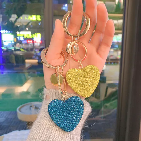Portachiavi a Cuore in Lega con Strass Alla Moda Ciondolo per Borsa a Cuore in Cristallo Lussuoso Supporto per Anello Chiave Auto per Ornamento Regalo