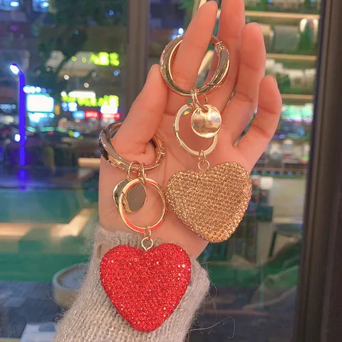Portachiavi a Cuore in Lega con Strass Alla Moda Ciondolo per Borsa a Cuore in Cristallo Lussuoso Supporto per Anello Chiave Auto per Ornamento Regalo