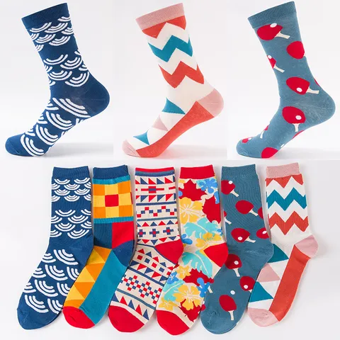 Men's Casual Cotton Crew Socks Geometric Wave Striped Print Fashion Comfortable Breathable Mid-Calf Socks