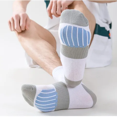 Unisex Athletische Crew Socken Atmungsaktive Baumwollmischung Sport Laufen Basketball Training Mid Tube Socken Für Damen Herren