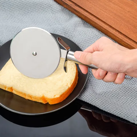 Tagliapizza in Acciaio Inossidabile Con Manico Metallico Ergonomico Taglia Pizza di Grandi Dimensioni per Cucina