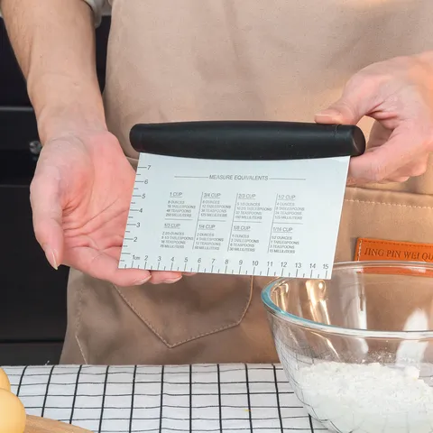 Stainless Steel Dough Scraper Bench Scraper Pastry Cutter with Scale and Handle Kitchen Baking Tool