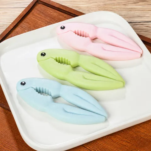 Casse-Noix en Plastique Pince de Crabe Ouvre-Coquille de Noix Outil de Cuisine