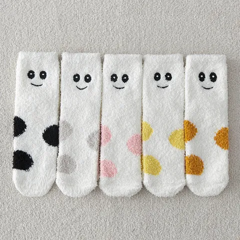 Verdickte Korallenfleece Schlafsocken Winter Warme Wadenhohe Socken Mit Besticktem Smiley Gesicht Heim Socken