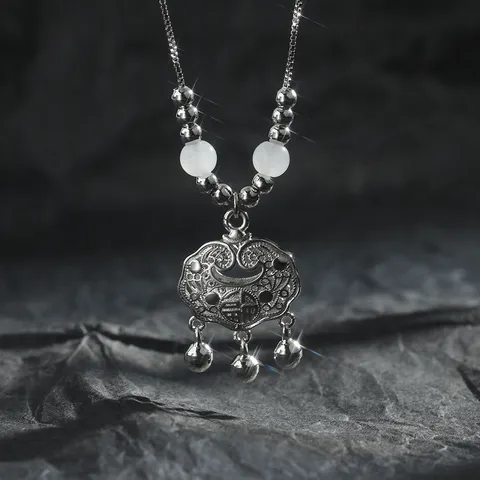 Neo Chinese Stijl Koper Hol Fu Teken Langdurigheidsslot Hanger Ketting Voor Vrouwen Zilver Verguld Kwastje Bel Choker Elegant Lichte Luxe Kunstparel Kralen Sleutelbeen Ketting Sieraden Cadeau