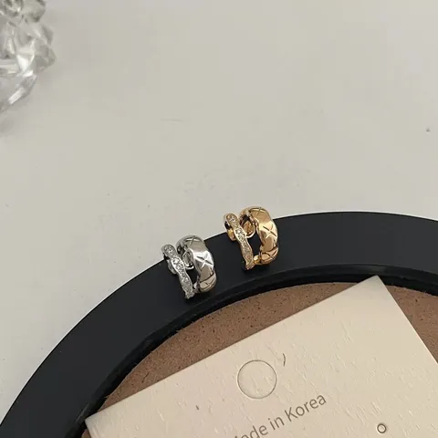Minimalist Copper Rhinestone Double Layer Wave Geometric Ear Cuffs Non-Piercing Cartilage Clip Earrings For Women Jewelry