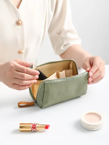 Draagbare Cosmetische Tas Minimalistische Kleine Lipstick Tas Reis Make-up Organizer Waterdichte Toiletartikelen Opbergtas Voor Vrouwen