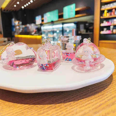 Cute Cartoon Sheep Liquid Quicksand Keychain Creative Acrylic Glitter Floating Keyring Sparkling Hanging Bag Pendant Charming Trinket Gift
