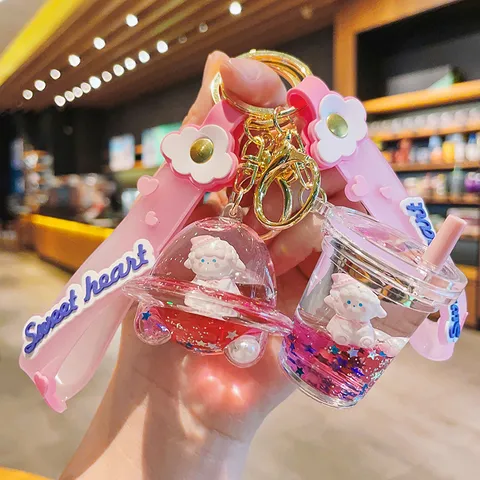 Cute Cartoon Sheep Liquid Quicksand Keychain Creative Acrylic Glitter Floating Keyring Sparkling Hanging Bag Pendant Charming Trinket Gift