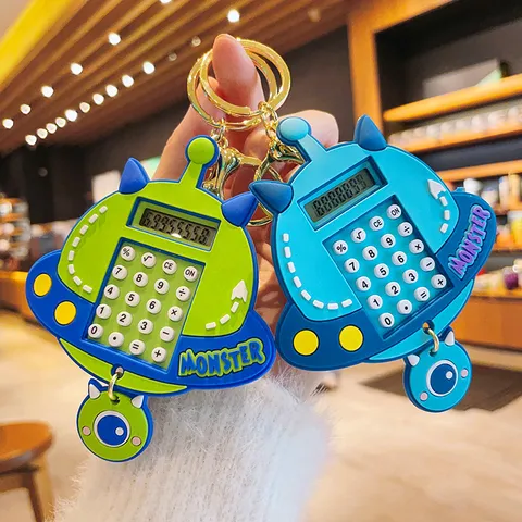 Llavero de Mini Calculadora de Ojo de Monstruo de Dibujos Animados Con Juego de Laberinto Posterior Colgante de Mochila Escolar de Estudiante Creativo de Aleación de Zinc y Plástico