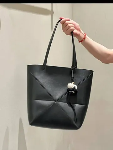 Große Kapazität Geometrische Faltbare Tote Tasche Damen Leder Lässige Pendler Umhängetasche Mode Eimer Tasche