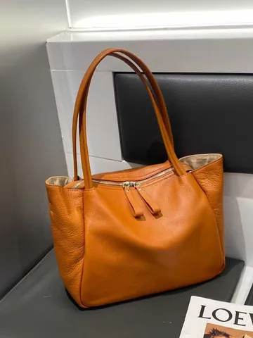 Große Kapazität Weiche Leder Tragetasche Für Frauen Lässige Pendler Umhängetasche Vintage Einfarbig Stilvolle Handtasche