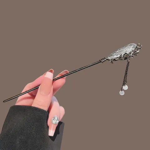 Vintage Chinese Style Alloy Flower Leaf Hair Stick Elegant Electroplated Hair Pin With Tassel Pendant For Women Hanfu Jewelry