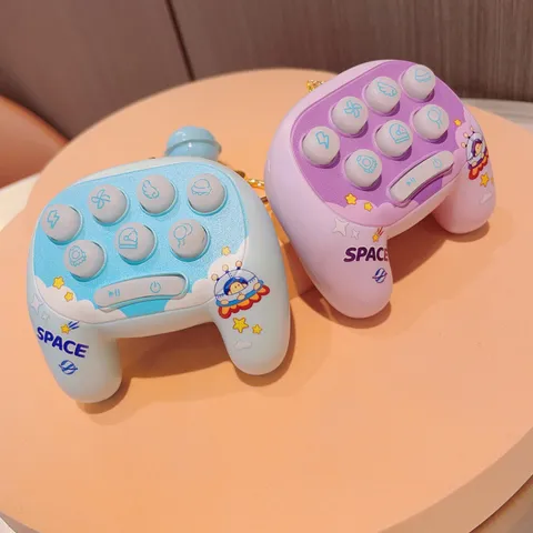 Creative Mini Butt Astronaut Game Console Keychain Cute Plastic Decompression Toy Bag Pendant Gift