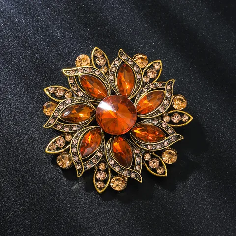 Spilla Elegante a Fiore in Lega di Zinco Con Strass Luccicanti Spilla in Cristallo Floreale Accessorio Abbigliamento Donna Matrimonio