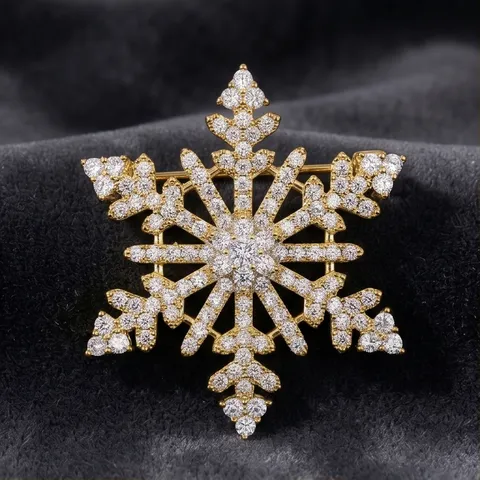 Broche Flocon de Neige en Cuivre Strass de Luxe pour Femmes Insigne de Cristal Scintillant de Haute Qualité Accessori de Costume de Mode Épingles de Luxe Légères Décoration de Manteau