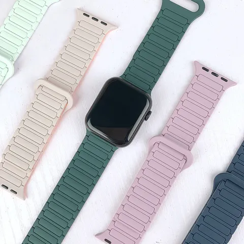 Silicone Magnetic Watch Band Replacement Strap For Smartwatch Two Tone Magnetic Closure Wristband Fashion Accessory