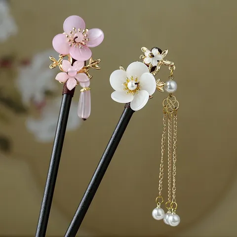 Vintage Chinese Style Wooden Hair Stick Elegant Flower Pendant Tassel Hair Chopstick With Rhinestone Artificial Pearl Hairpin For Hanfu Cheongsam Women Jewelry Accessory