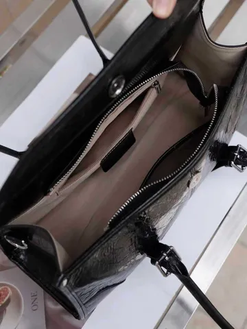Damen Echtes Leder Riss-Textur Achseltasche Vintage Retro Chic Casual Umhängetasche Tägliche Handtasche