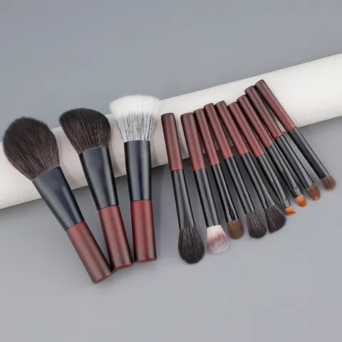 Kit de Pinceaux de Maquillage Mini Portable Manche Court Pinceaux Poudre Fond de Teint Fard à Paupières Outils Cosmétiques