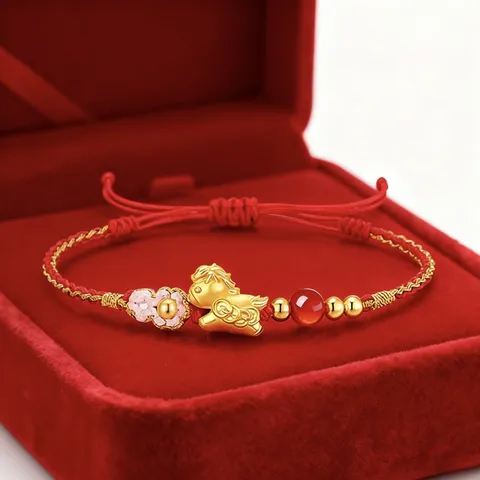 Damen Neuer Chinesischer Stil Rote Kordel Tierkreiszeichen Pferd Armband Glückstasche Ginkgoblatt Klee Anhänger Handgewebt Schmuck
