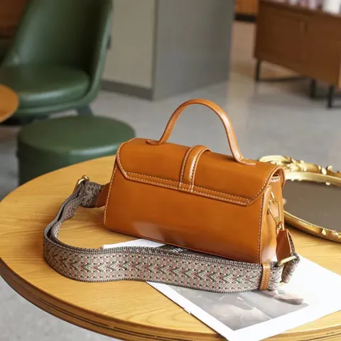 Γυναικείο Χιαστί Τσάντα από Genuine Leather Vintage Retro Μαξιλάρι Πρώτης Στρώσης Δέρμα Ώμου Χειρός Μεταλλική Κλειδαριά Καθημερινή