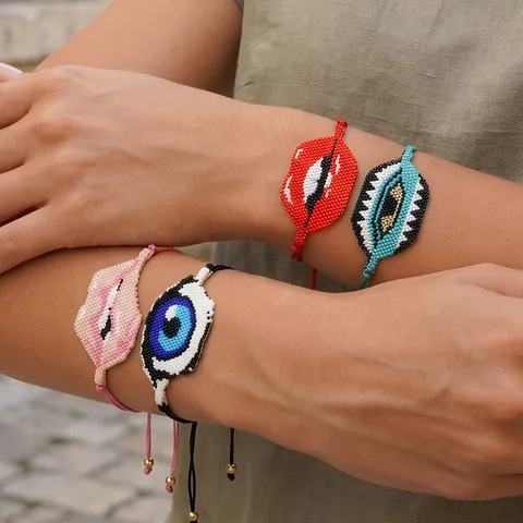 Braccialetto Regolabile Retrò Bohemien Miyuki Perline di Vetro Tessuto a Mano Ciondolo Malocchio Labbra Rosse Regalo Gioielli da Donna