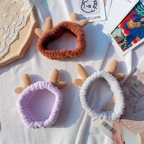 Cute Cartoon Antler Coral Fleece Face Washing Hairband Soft Plush Elastic Spa Headband For Women Makeup Skincare Headwear