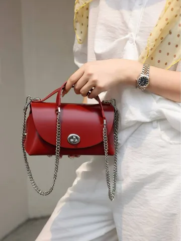 Damen Echtes Leder Umschlag Umhängetasche Mode Trendige Umhängetasche Kleine Quadratische Handtasche Mit Kette
