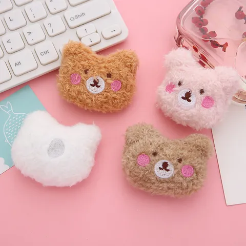 Mignonne Broche Ours en Peluche Dessin Animé Épinglette Patchs Animaux Élastiques à Cheveux pour Vêtements Sac Chapeau Matériaux de Couture Bricolage Accessoires Sac à Dos