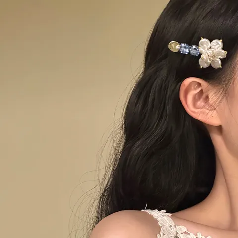 Sweet Alloy Rhinestone Hair Clip Elegant Artificial Pearl Flower Barrette Fashion Side Bangs Hairpin For Women Daily Hair Accessories