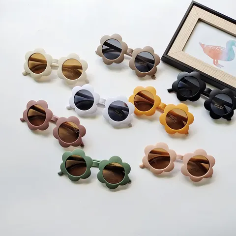 Occhiali da Sole per Bambini a Forma di Fiore in Plastica Protezione UV400 Montura a Margherita Occhiali da Sole per Ragazzi Ragazze Neonati