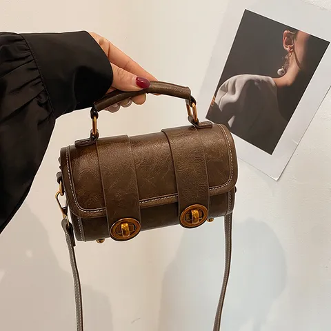 Γυναικείο Ρετρό Δερμάτινο Τσαντάκι Crossbody PU Μόδα Μονόχρωμο Τσάντα Ώμου με Μεταλλικό Κούμπωμα και Λαβή