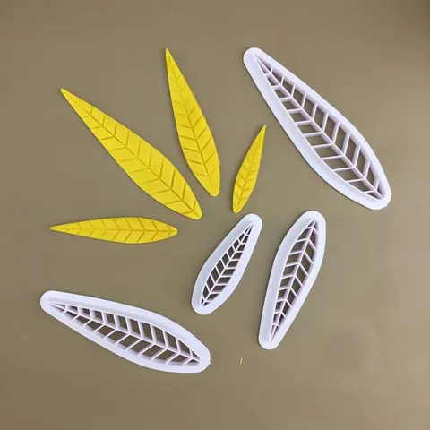 Peach Leaf Plastic Cake Mold Creative Kids Baking Embossing Cutting Fondant Mold Botanical Leaf Pastry Tool For DIY Craft Clay Cake Decoration