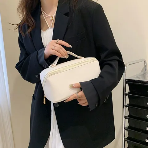 Vintage Large Capacity Waterproof PU Leather Cosmetic Bag Portable Travel Makeup Pouch Toiletry Organizer Bag For Women