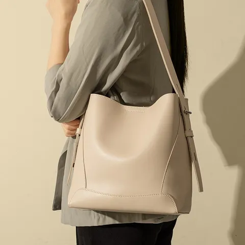 Women PU Leather Bucket Bag Large Capacity Casual Tote Handbag Solid Color Urban Commuter Shoulder Crossbody Bag