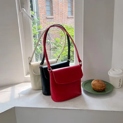 Korean Style Glossy PU Leather Bucket Bag Minimalist Solid Color Casual Shoulder Crossbody Mini Handbag For Women Commute