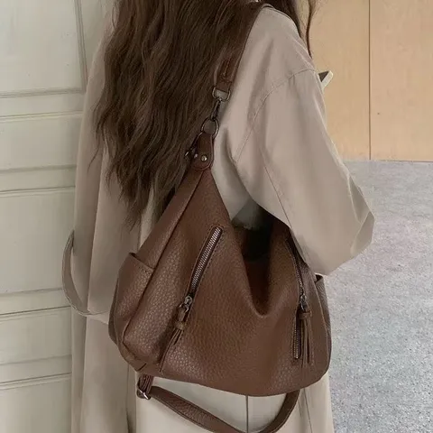 Retro Fashion PU Leather Tote Bag Large Capacity Casual Shoulder Underarm Bag Commuter Handbag For Women