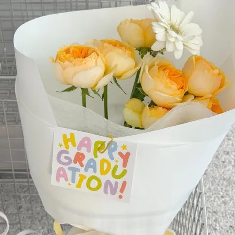 Fresh Morandi Multicolor Letter Happy Graduation Message Card Printed Paperboard Gift Bouquet Decoration Packaging Greeting Card
