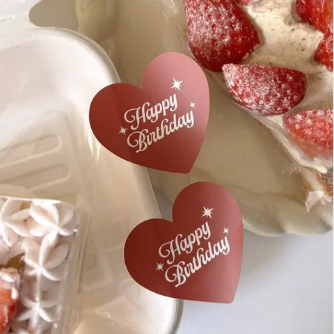 Pegatinas de Feliz Cumpleaños de Corazón Rojo Etiquetas Autoadhesivas Sellos para Caja de Regalo Impresión de Fuente Artística Etiquetas Decorativas para Fiesta de Cumpleaños Embalaje de Regalos