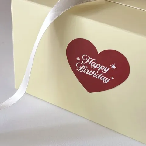 Pegatinas de Feliz Cumpleaños de Corazón Rojo Etiquetas Autoadhesivas Sellos para Caja de Regalo Impresión de Fuente Artística Etiquetas Decorativas para Fiesta de Cumpleaños Embalaje de Regalos