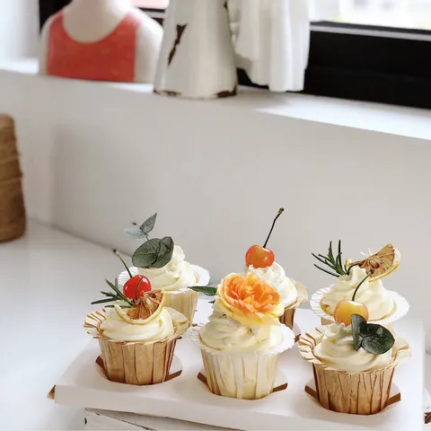 Caissettes à Cupcakes en Papier Modernes Bord Roulé Moules à Muffins pour Fête Quotidien Décoration de Gâteau Couleur Kraft