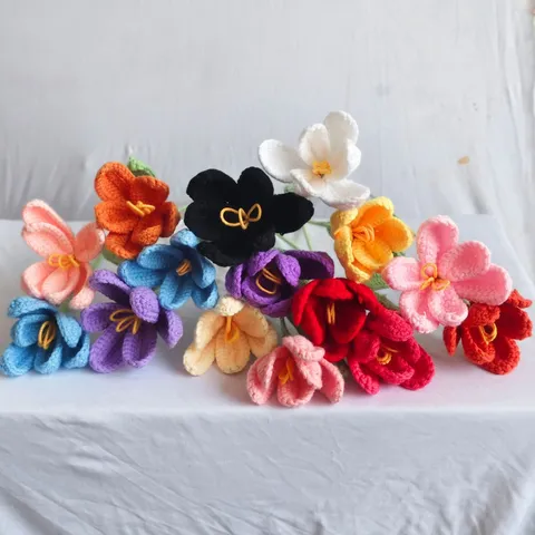 Handgemaakte Gehaakte Tulp Kunstbloem Prachtige Enkele Tak Garen Bloemen Huisdecoratie Cadeau